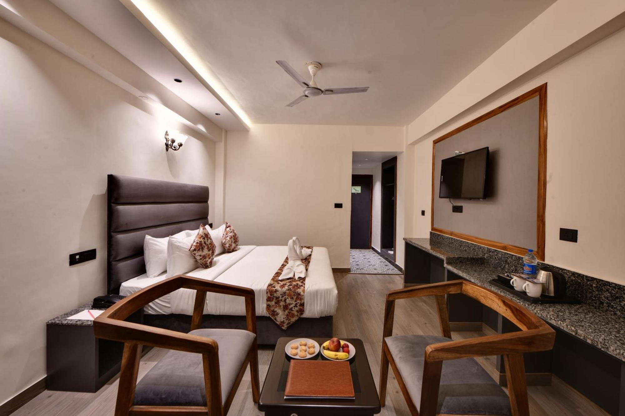 Click Sunburry Hotel Katra Katra  Exterior foto